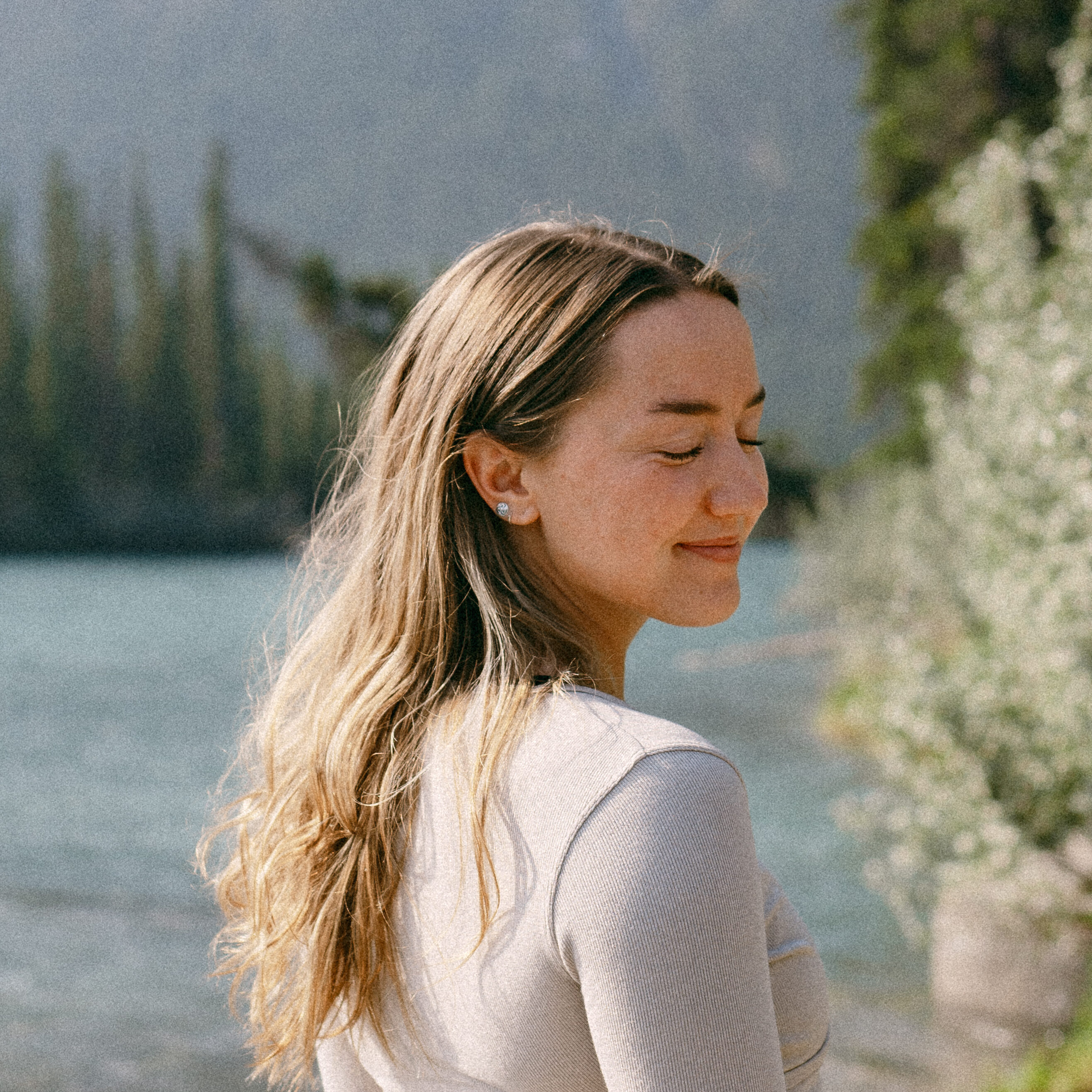Hannah Arthurs - Yoga Trade
